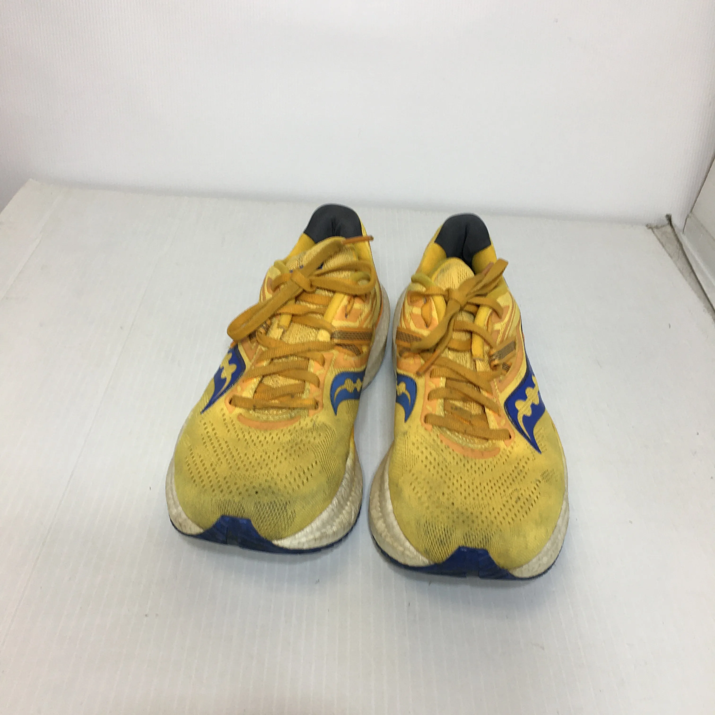 Saucony Womens PWR Run  Running Shoes - Size 7.5 - Pre-owned - 6E5WLF